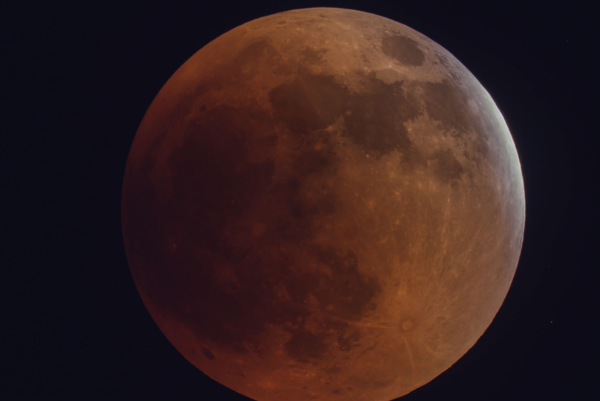 Partial-Lunar-Eclipse-May-2022.jpg